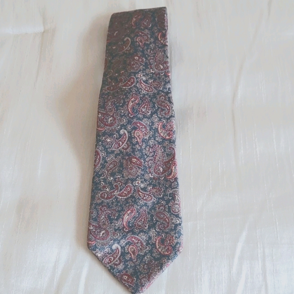 Elegant Euripian MadeTie  New